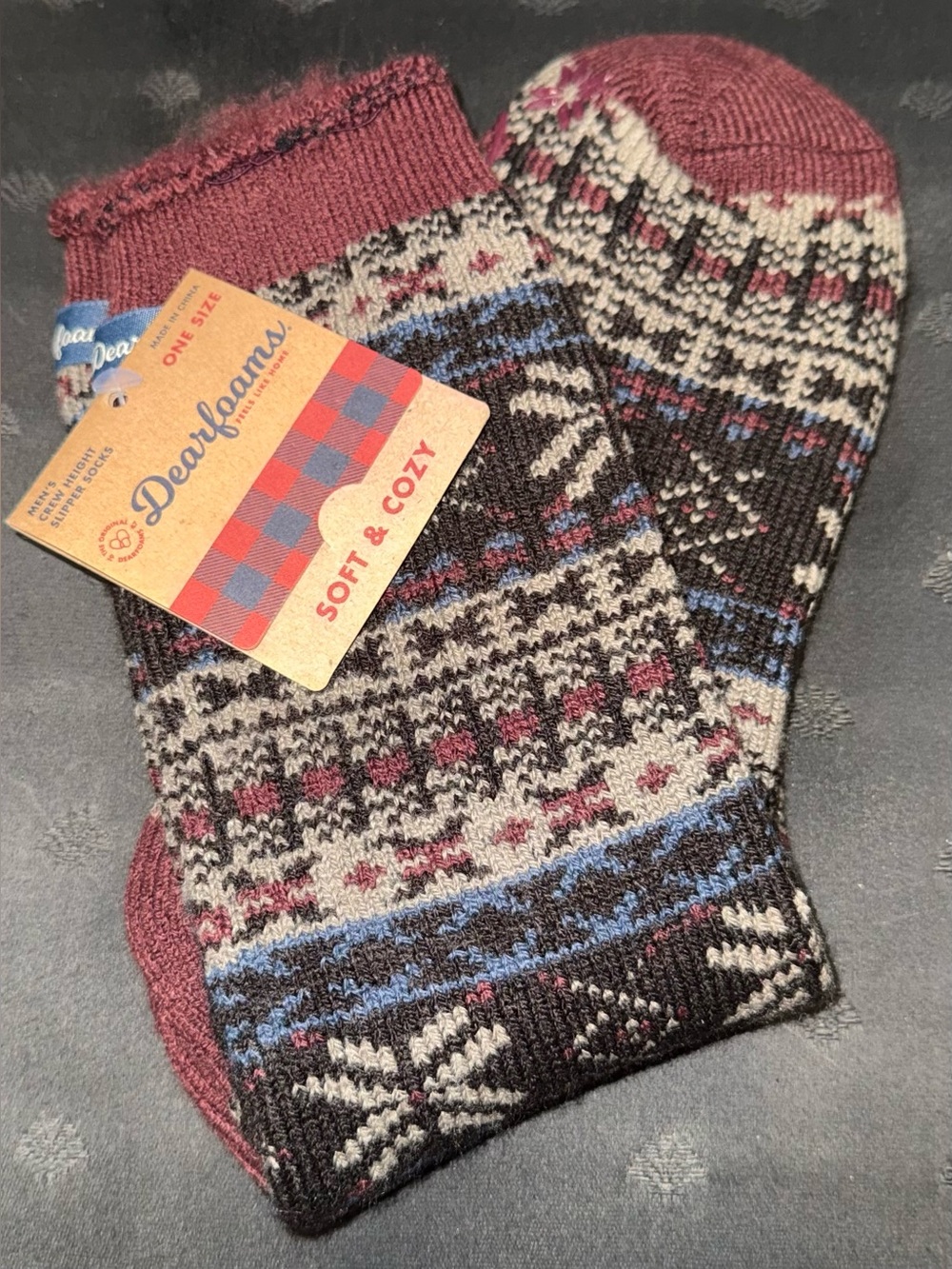 dearfoams Men’s Patterned Crew Socks in Burgundy, Black, Gray and Blue